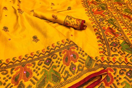 UNRAVELING INDIA’S FINEST THREADS: A JOURNEY THROUGH 30 EXQUISITE REGIONAL SAREES